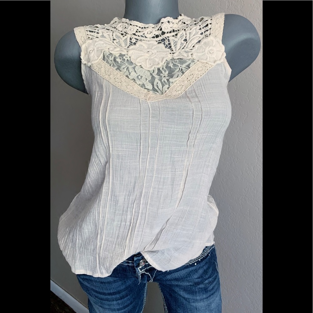 Living doll top